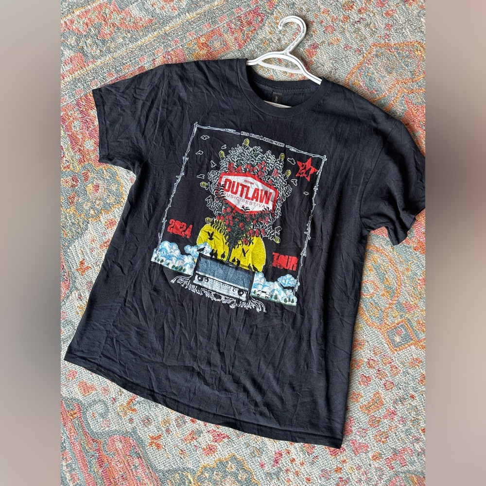 🏔️ OUTLAW Graphic Tee
